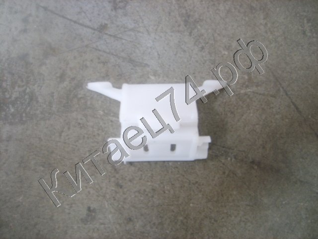 Пистон крепления накладок ветрового стекла Great Wall Hover (белый) 5206205-K00